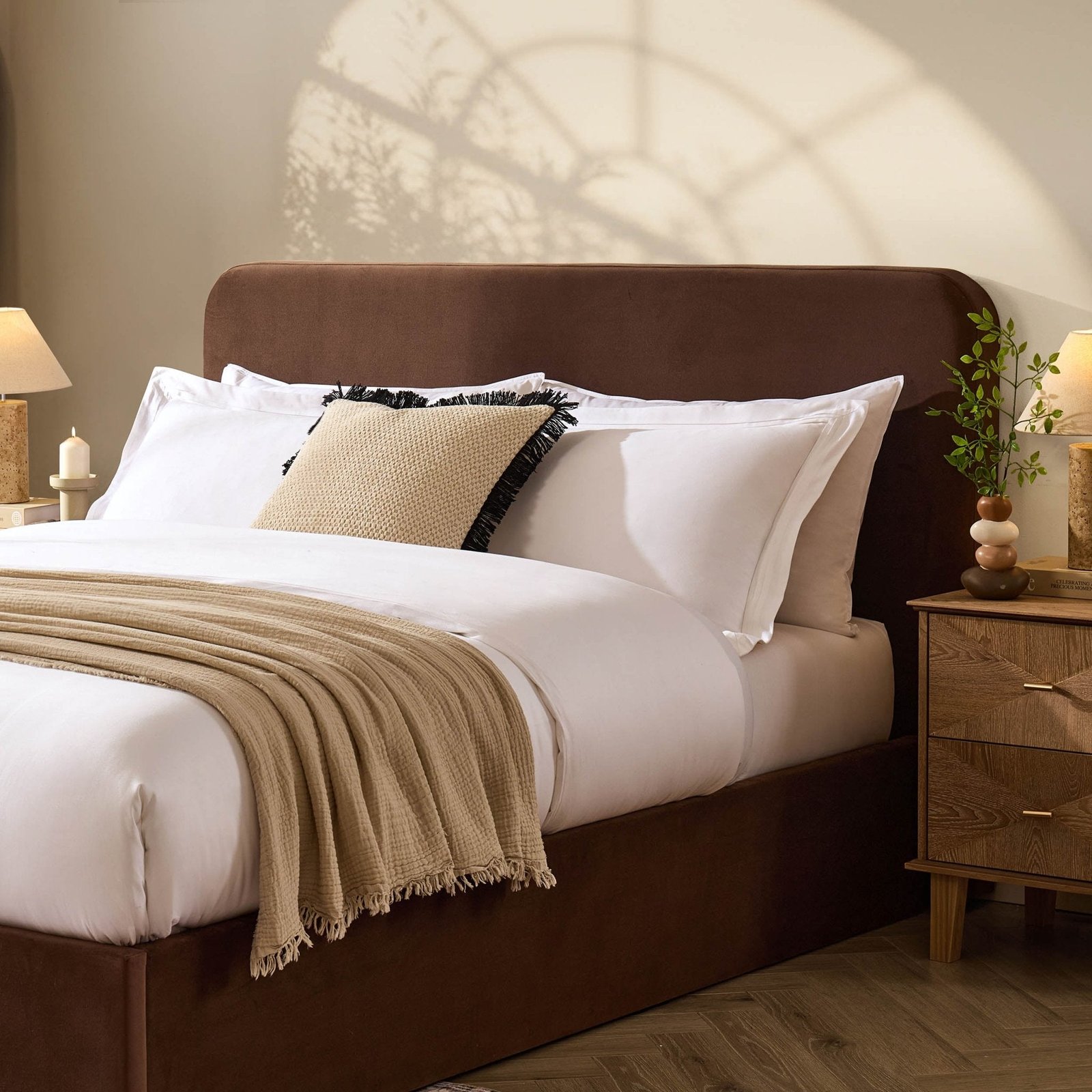 LiomoraAscot Ottoman Storage Bed - Cappuccino - Image 7