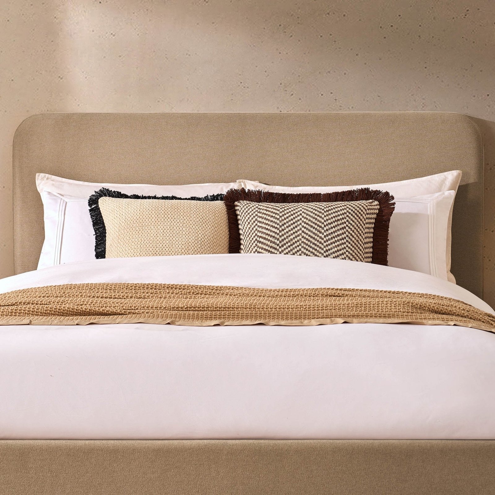 LiomoraAscot Ottoman Storage Bed - Oatmeal - Image 6