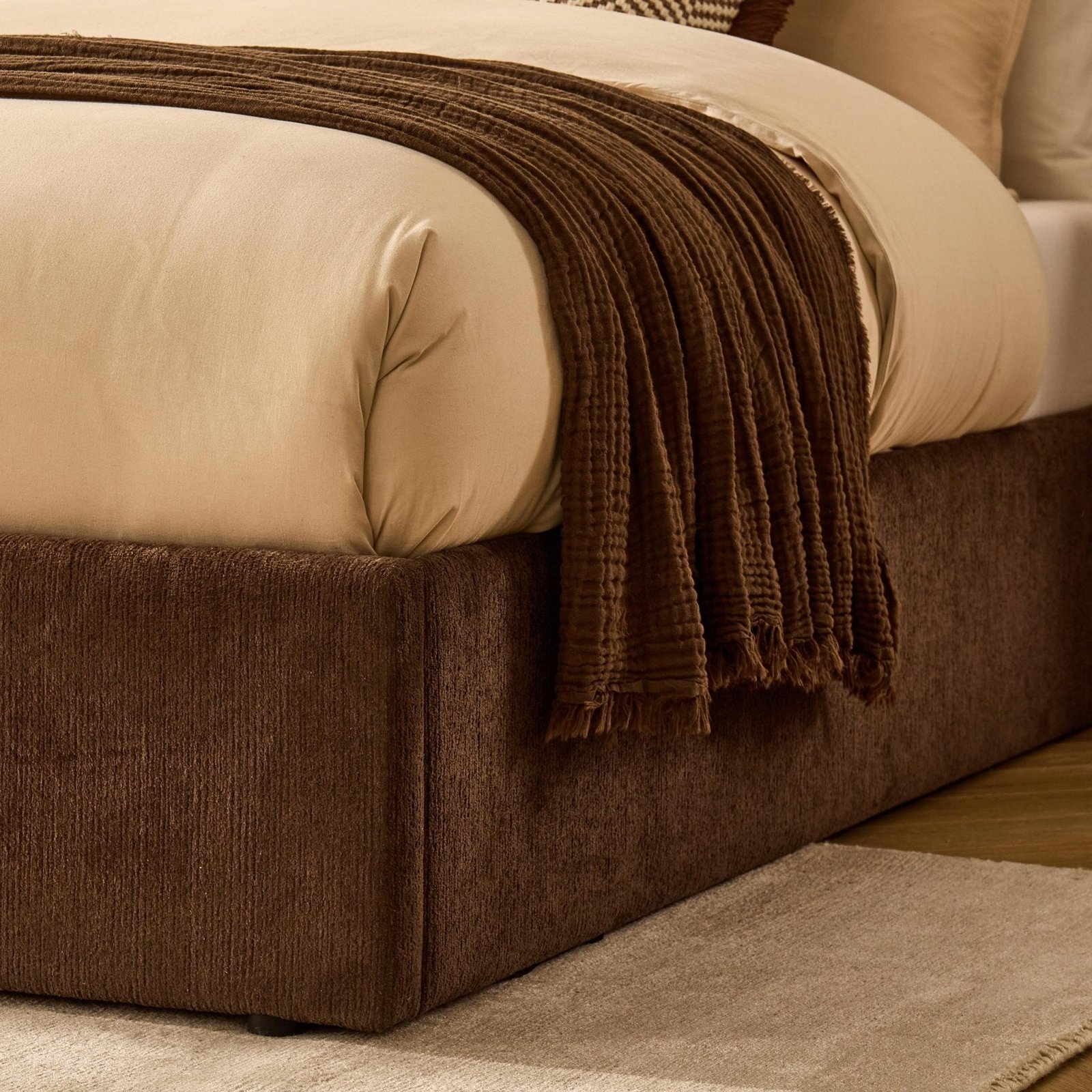 LiomoraBerkeley Ottoman Storage Bed - Textured Cappuccino - Image 11