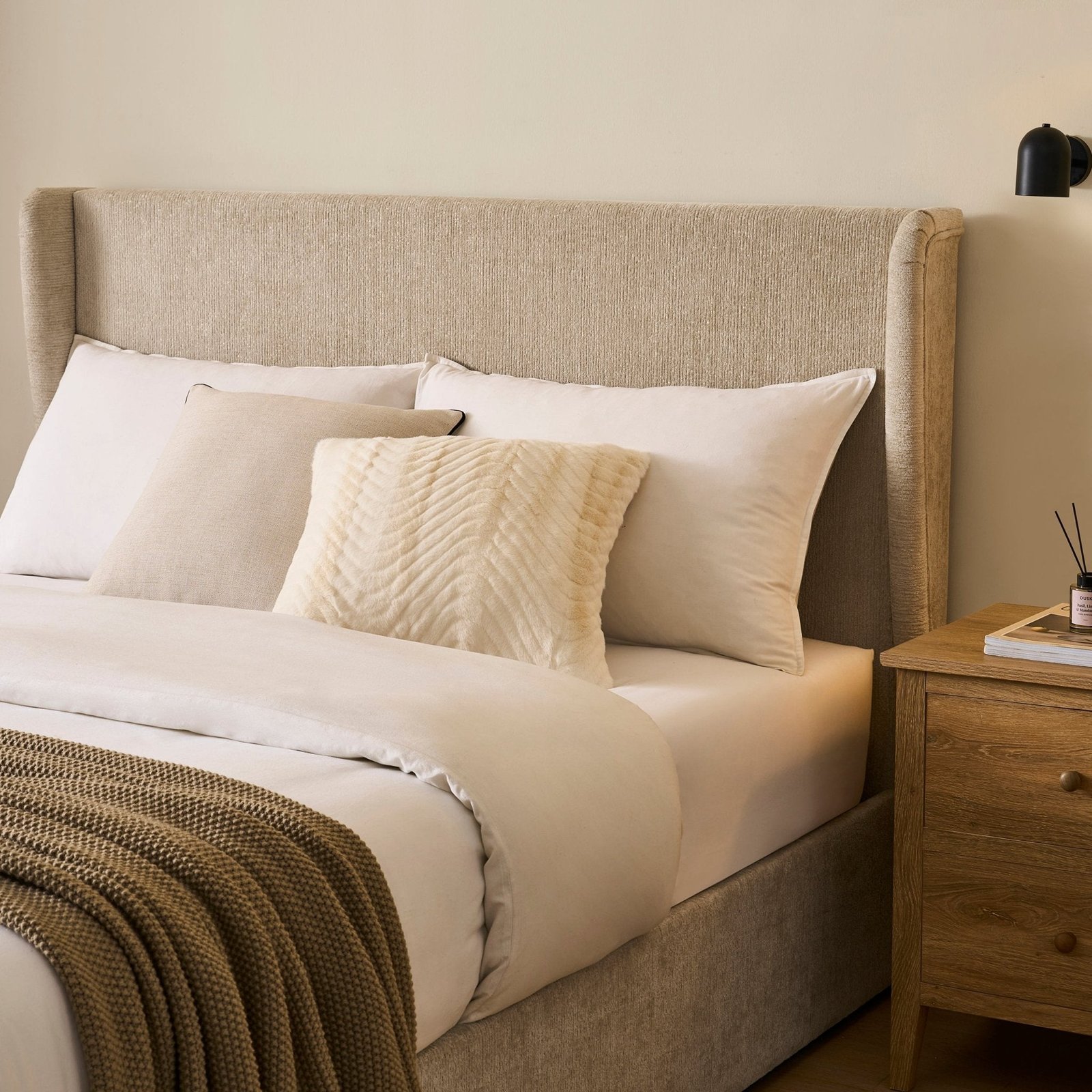 LiomoraBerkeley Ottoman Storage Bed - Textured Oatmeal - Image 3