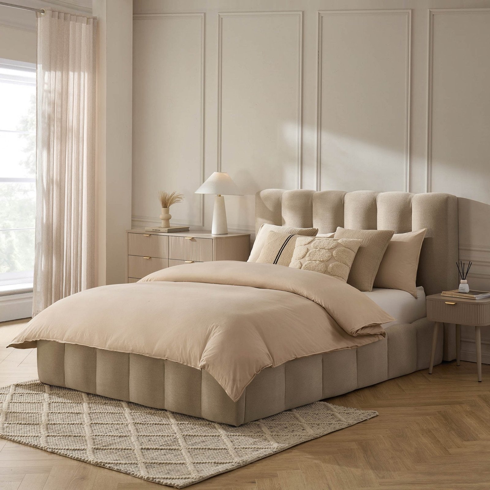 LiomoraCheshire Ottoman Storage Bed - Chenille Oatmeal