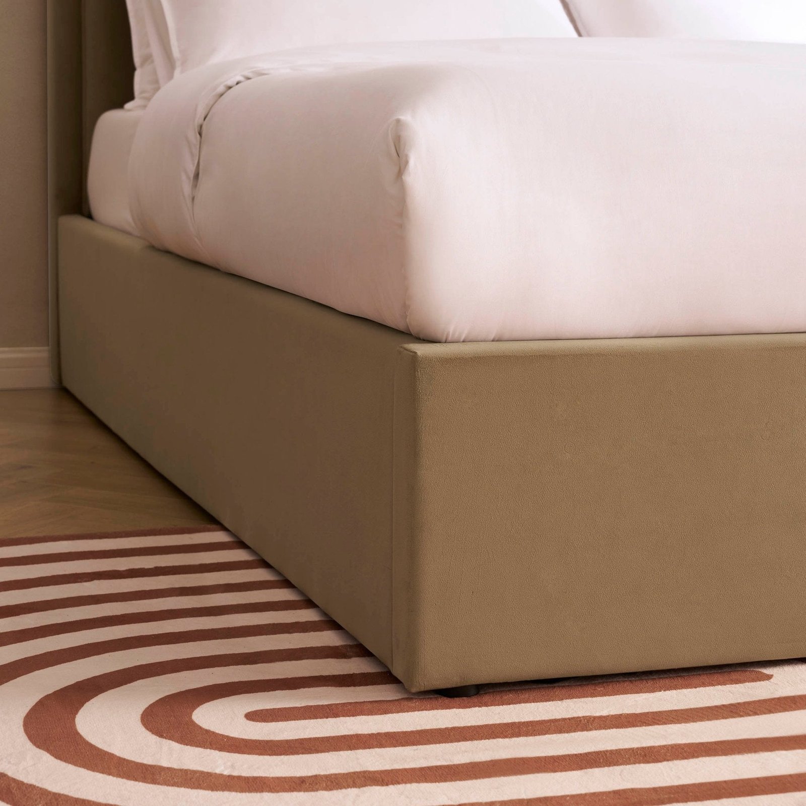 LiomoraDelphi Ottoman Storage Bed - Latte - Image 9