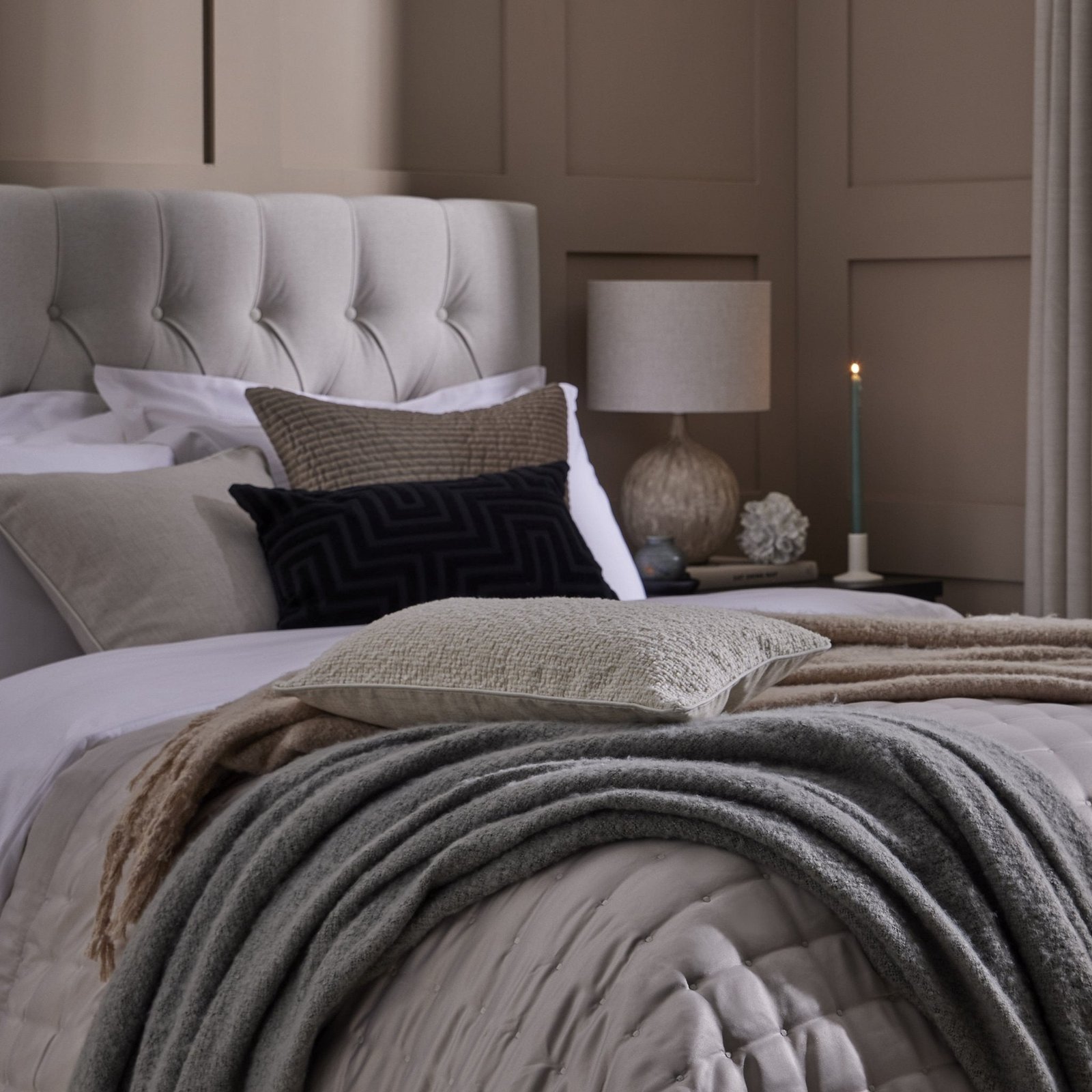 LiomoraMiddleton Ottoman Storage Bed - Natural - Image 9