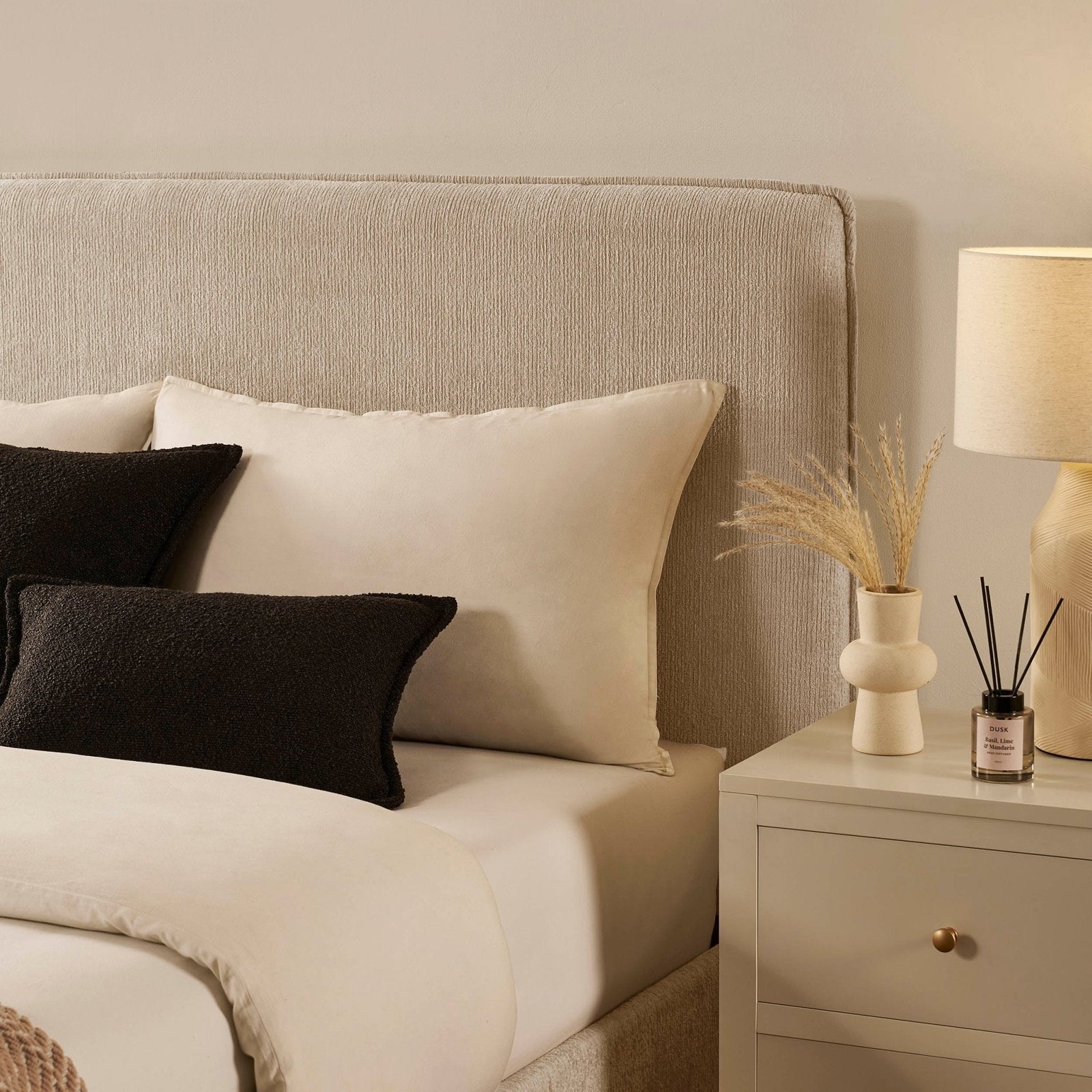 LiomoraOslo Ottoman Storage Bed - Textured Oatmeal - Image 8