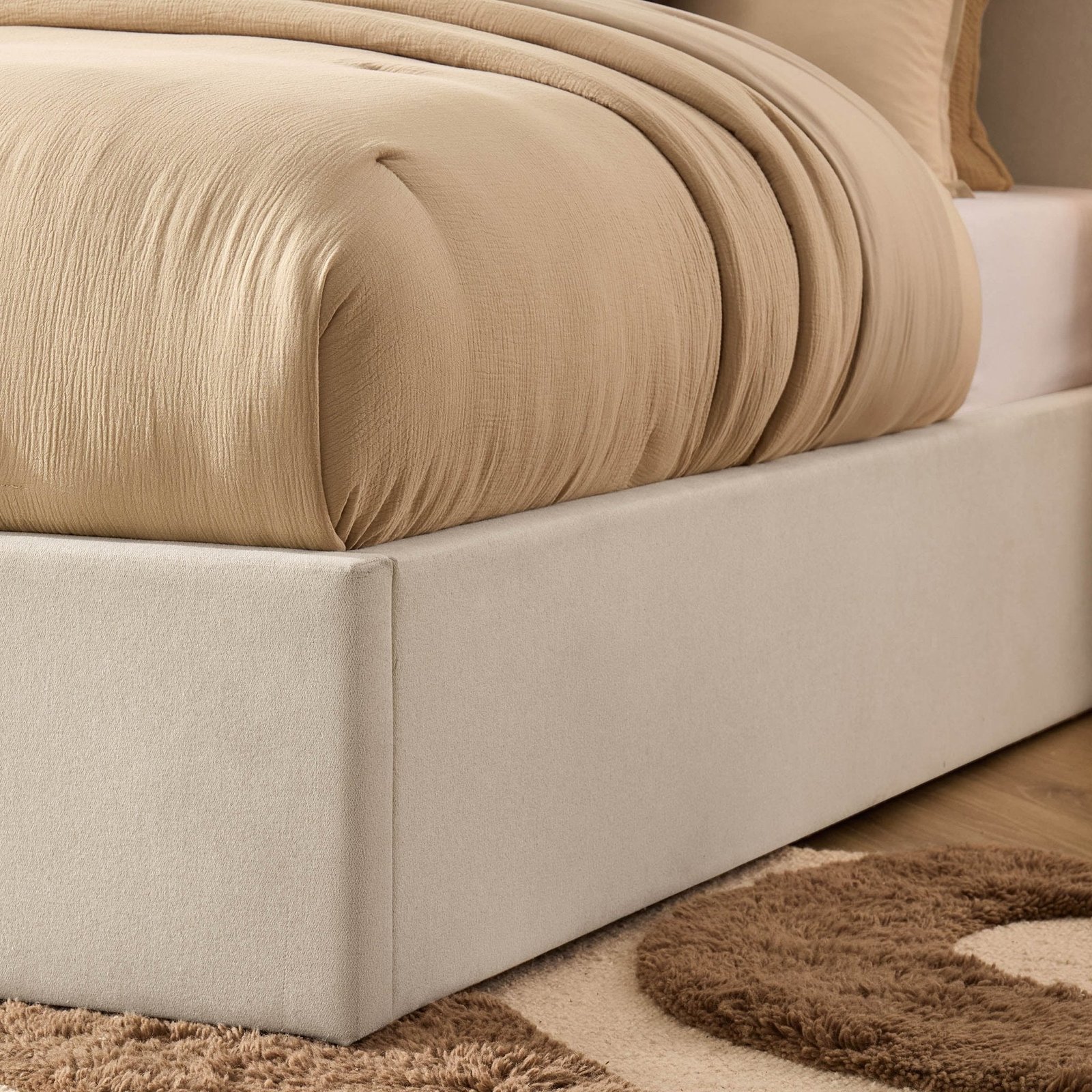 LiomoraWiltshire Ottoman Storage Bed - Cream Linen - Image 9