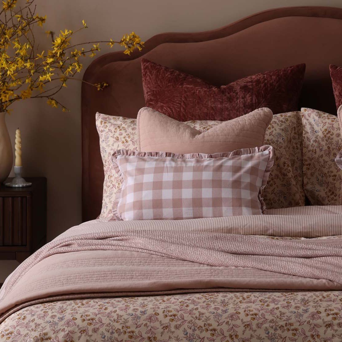 LiomoraWiltshire Ottoman Storage Bed - Mauve - Image 9